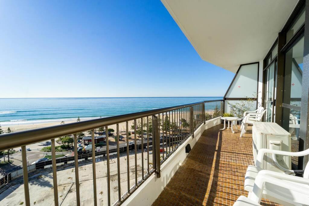 Spectacular Surfers Views From Apartment Gold Coast